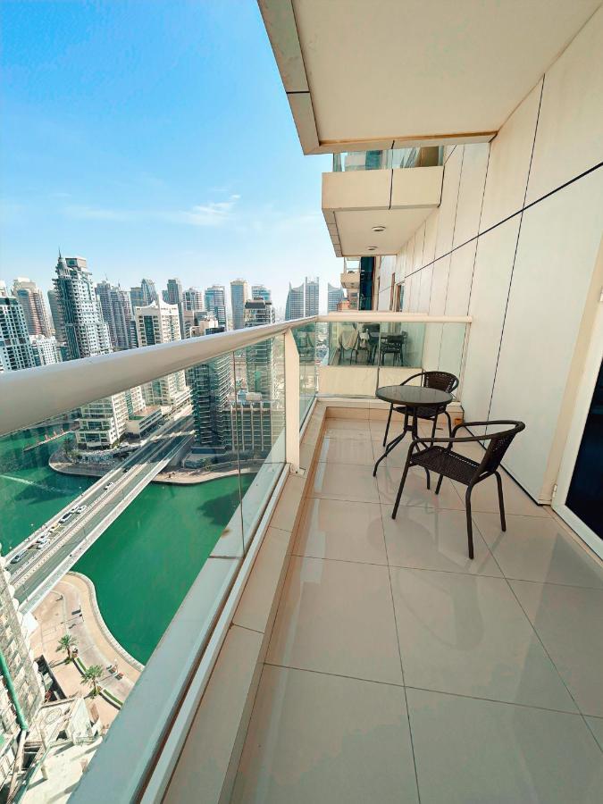 5 Star Serviced Apartment With Beach Access In The Heart Of Dubai Marina Free Welcome Gift Box Upon Arrival Extérieur photo